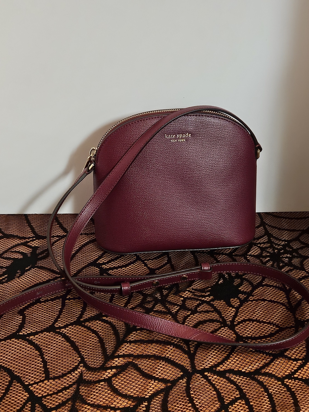 Kate Spade Burgundy Crossbody Small Bag Like New Used Once - Picture 2 of 5